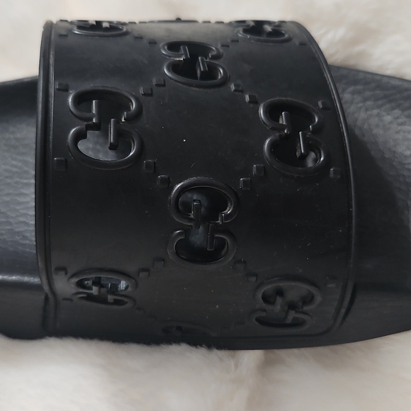 Gucci GG Perforated Rubber Slides Black Size 13 Authenticated - Picture 7 of 16